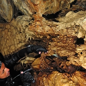 Höhle von Hirsch
